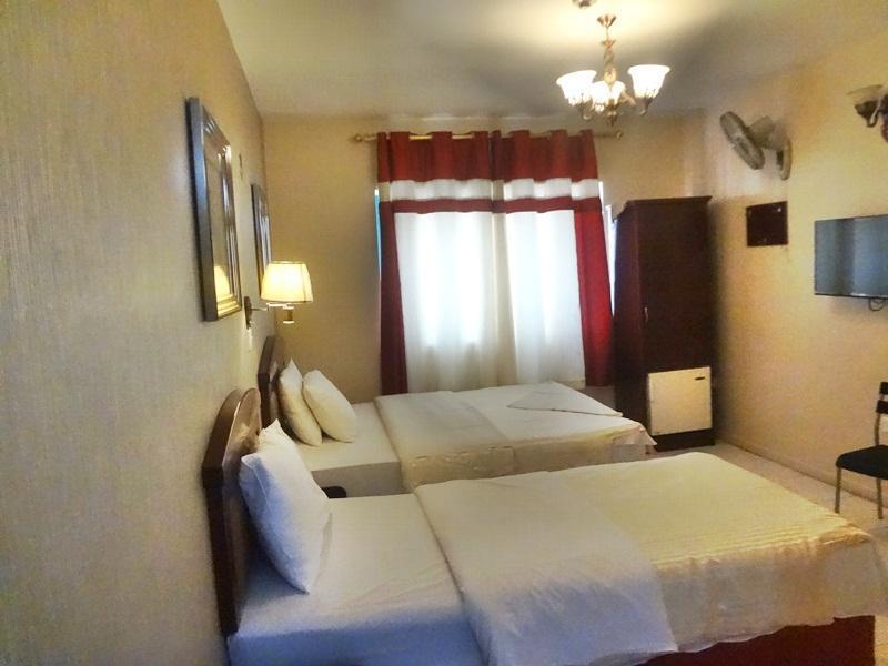 Sutchi Hotel Dubai Esterno foto