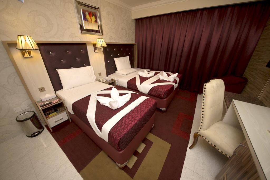 Sutchi Hotel Dubai Esterno foto