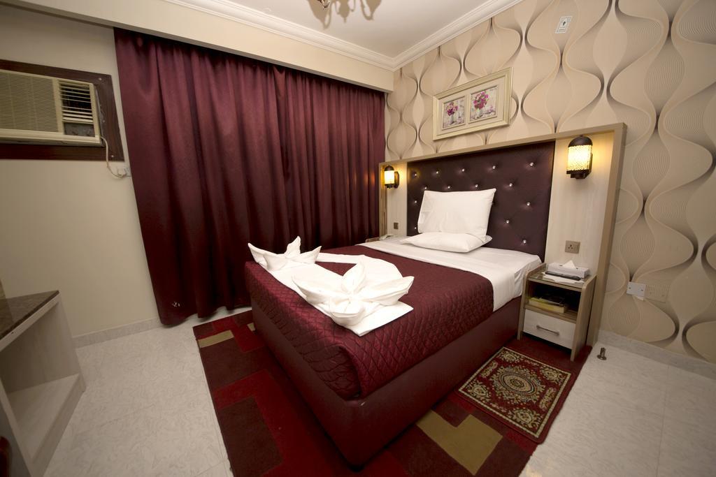 Sutchi Hotel Dubai Esterno foto