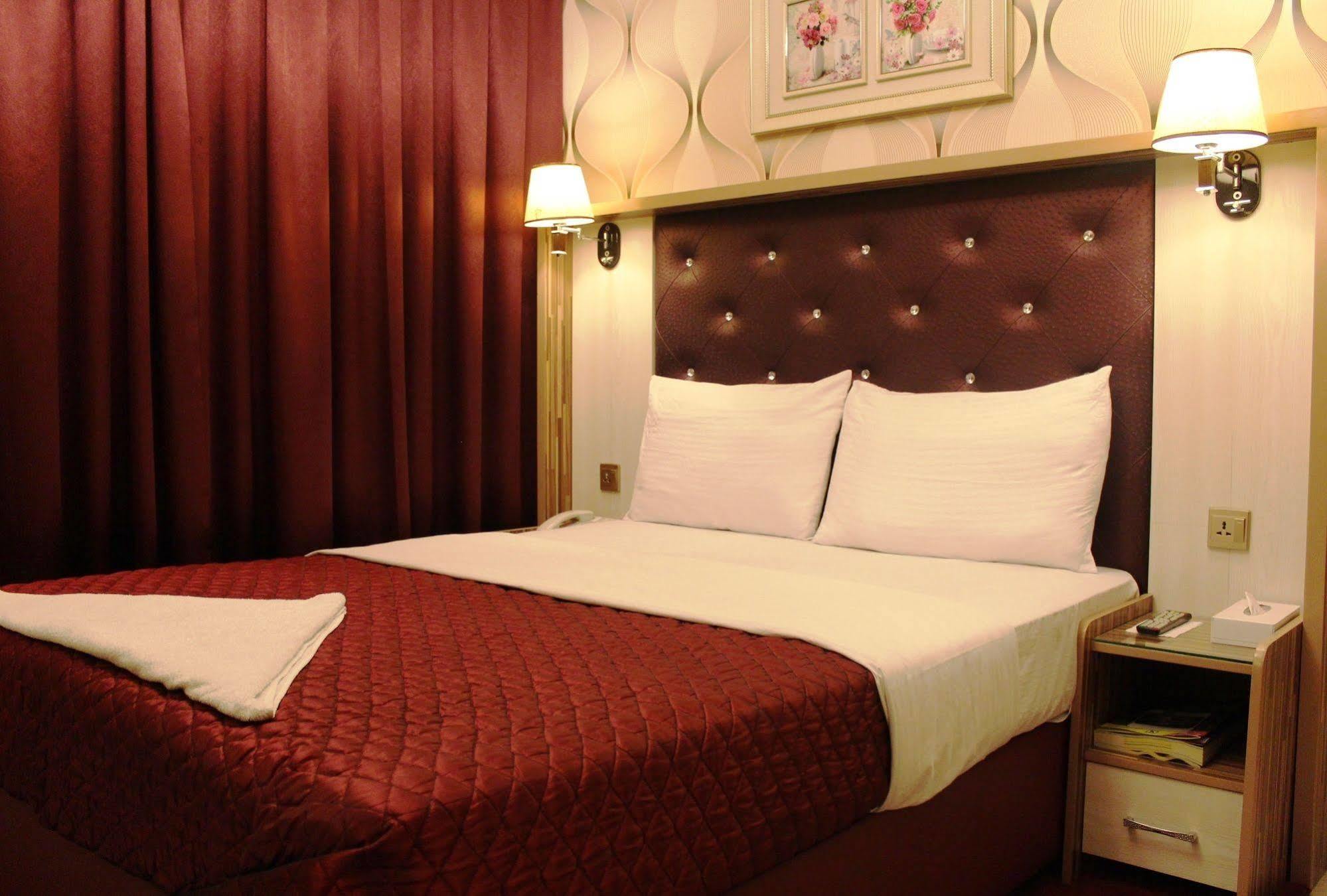 Sutchi Hotel Dubai Esterno foto