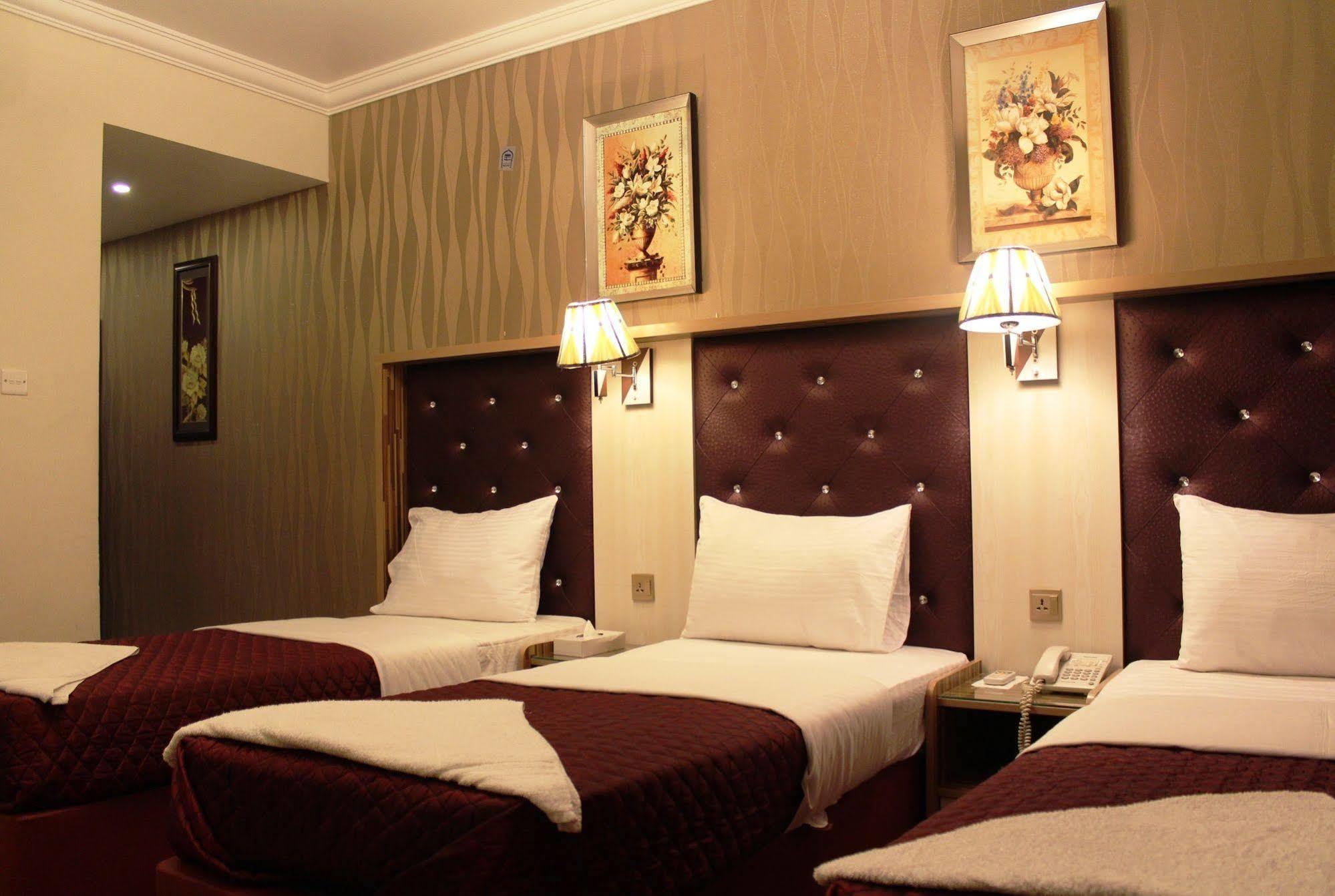 Sutchi Hotel Dubai Esterno foto