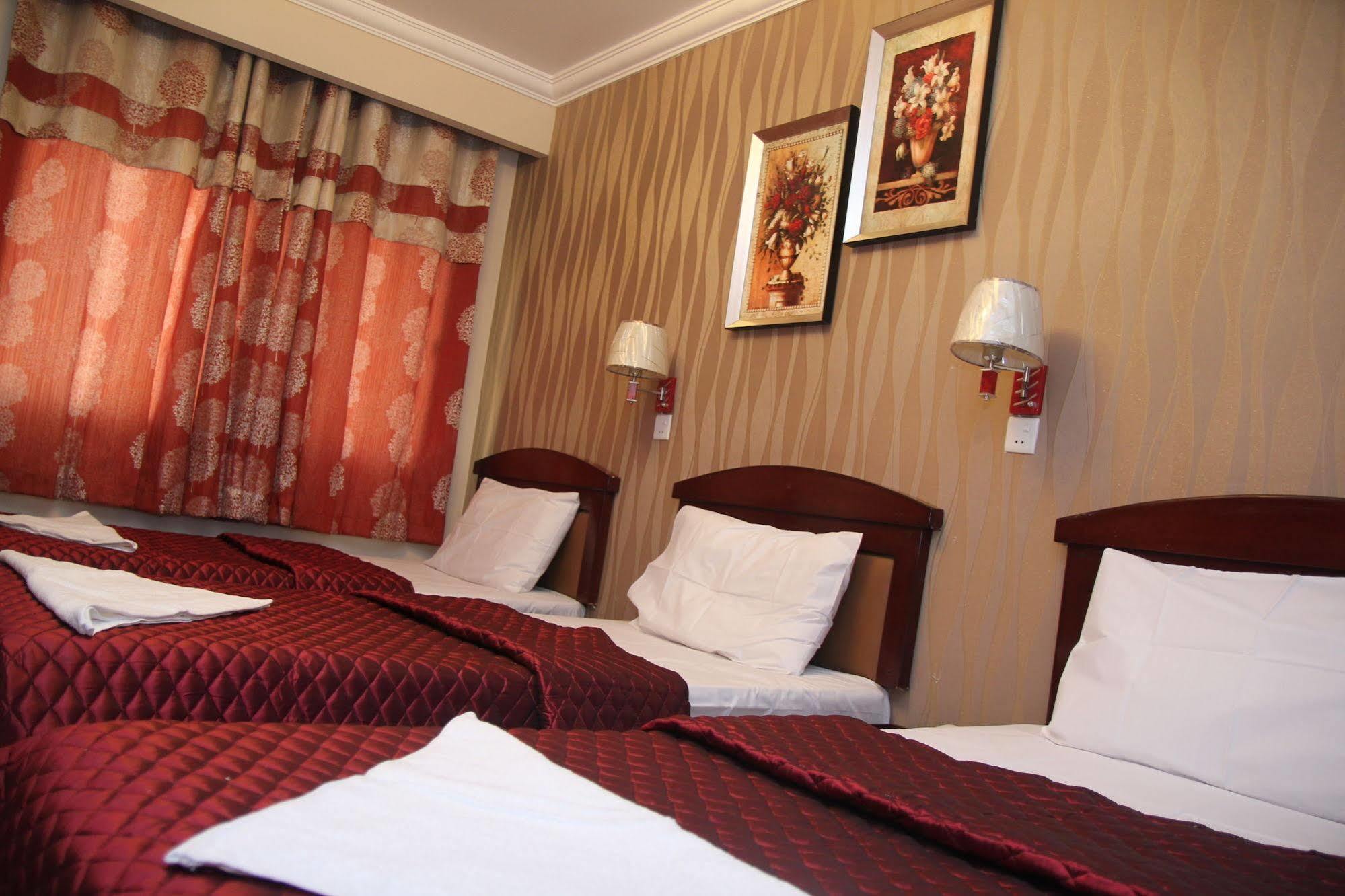 Sutchi Hotel Dubai Esterno foto