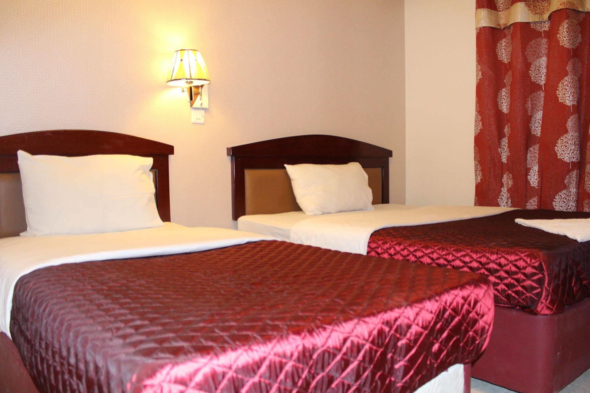 Sutchi Hotel Dubai Esterno foto